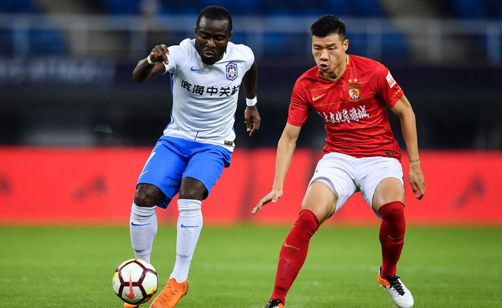 开云体育官网-包含天津泰达客场痛失三分，跌至积分榜下游的词条