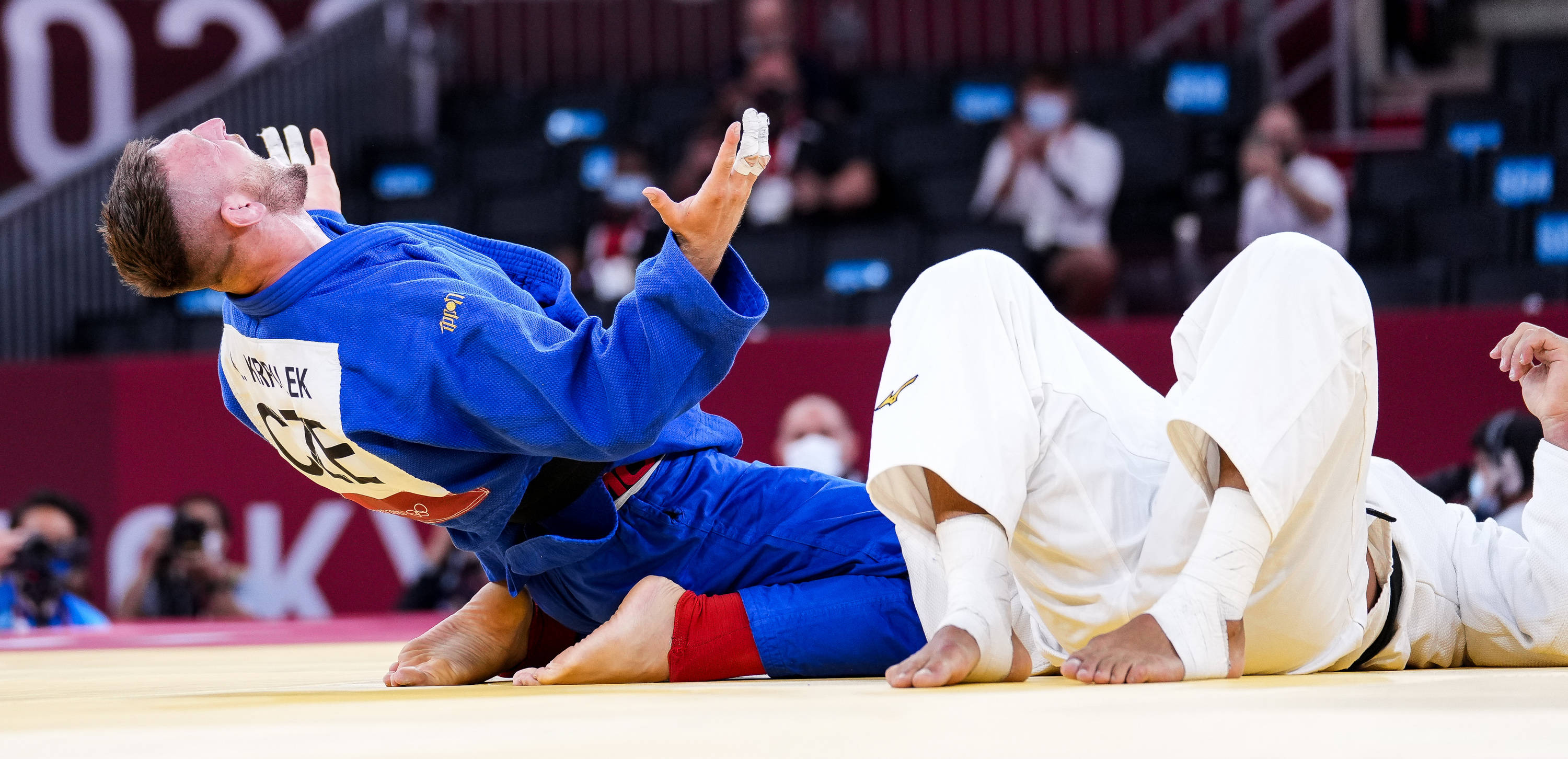 开云体育登录入口-关于日本男子柔道选手技高一筹获胜的信息