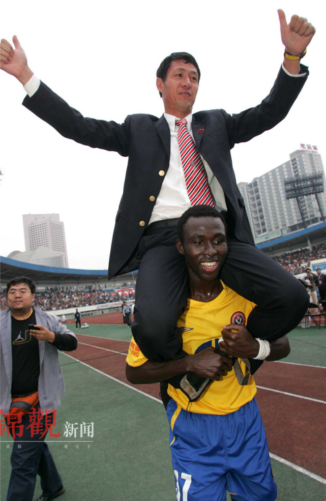 开云体育app下载-成都谢菲晋级淘汰赛取得胜利