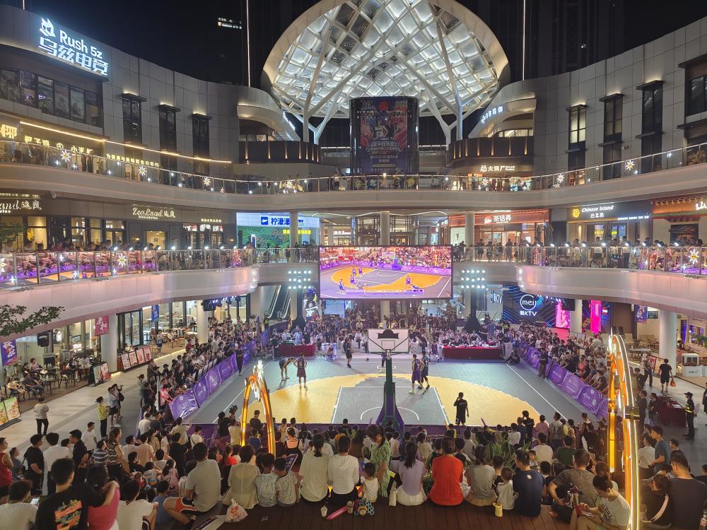 开云体育网页版登录入口-比赛期间球场气氛火爆，现场欢呼声不断的简单介绍