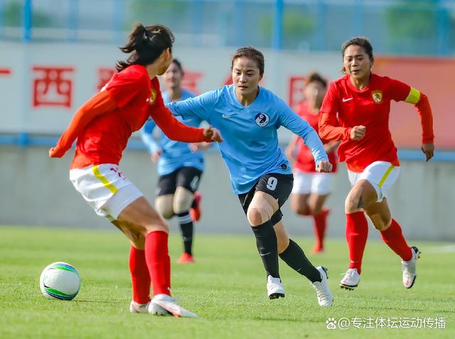 开云体育网页版-中国女足比赛即将打响，球迷狂热期待