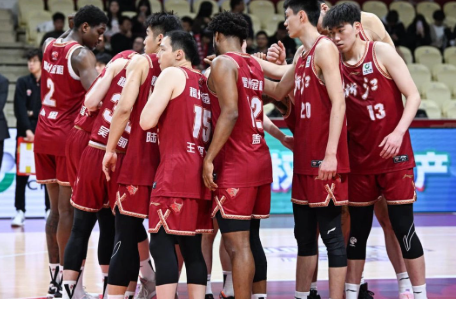 开云体育登录-广东队临阵发挥出色，成功击败对手