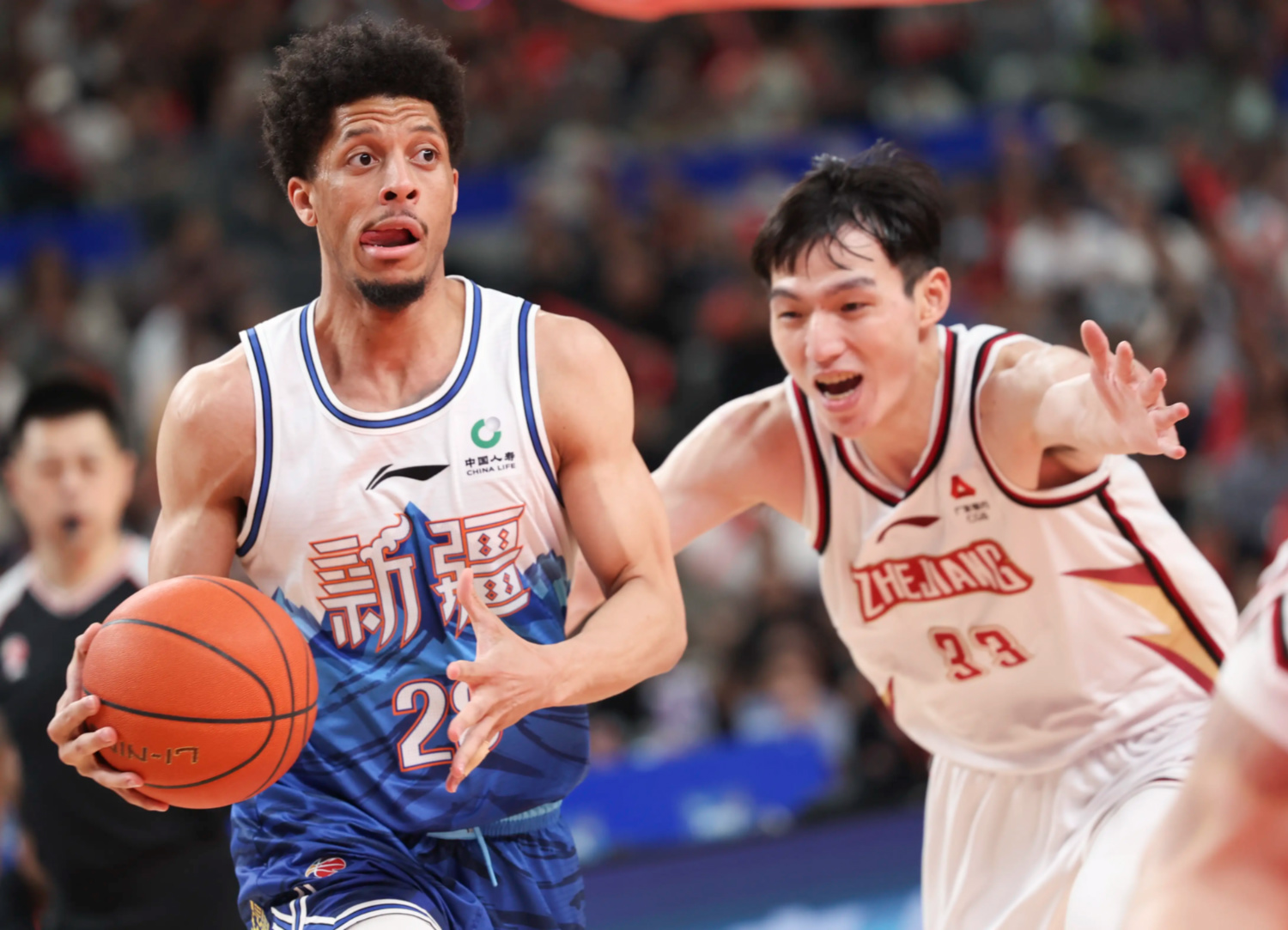 开云体育app-传闻球员将离队，球迷心里忐忑不安的简单介绍