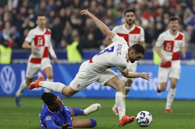 法国队惊险逃过瑞士，欧国联四强遭遇法国对冠军之争的简单介绍