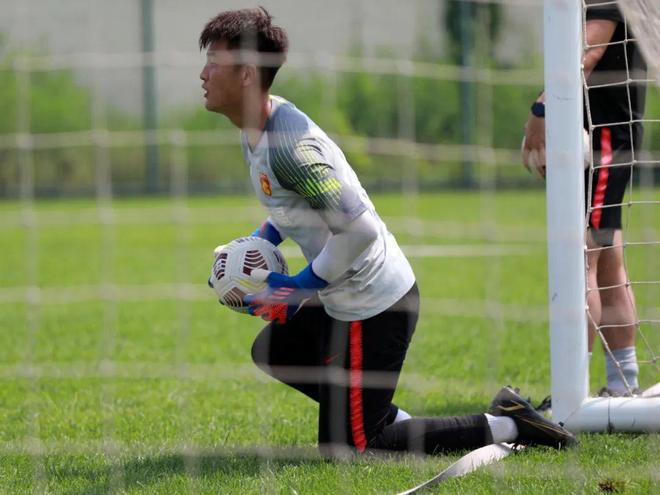 开云体育官网-里尔青训球员积极备战，期待在球市脱颖而出的简单介绍