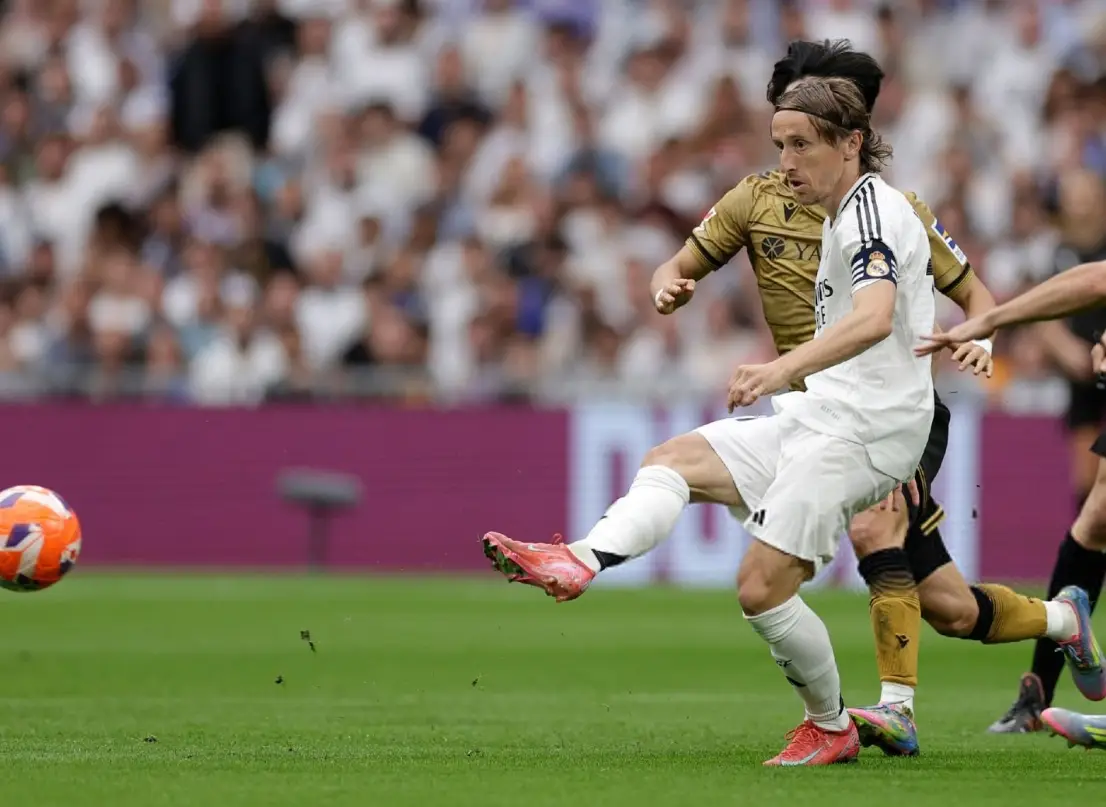 开云体育-西甲皇家马德里主场大胜，反弹取得胜利