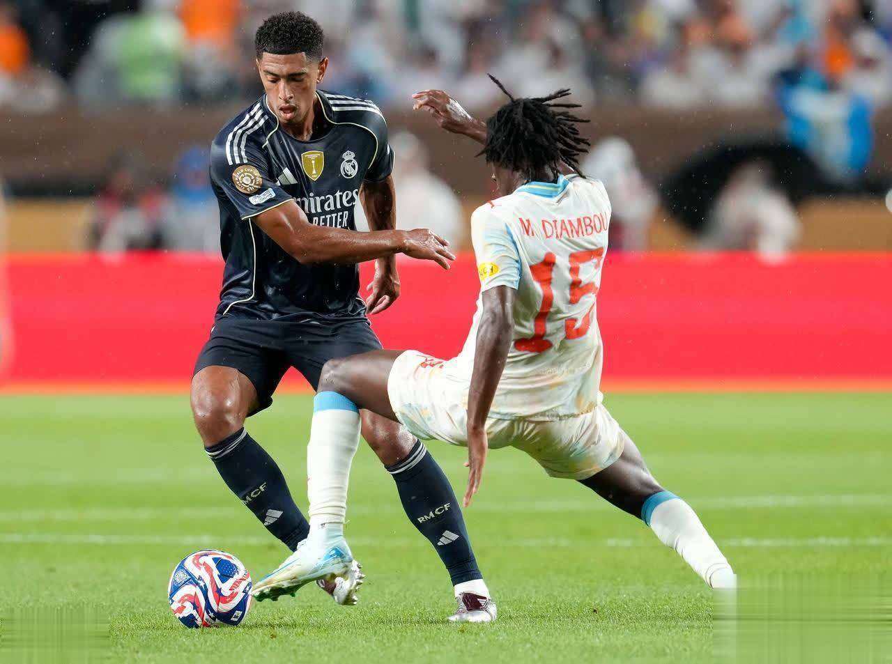 开云体育官网-包含顶级足球赛事鏖战再起，球员实力尽显的词条