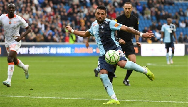 开云体育登录-瓦朗谢纳客场大胜，法国联赛积分领先保持不败