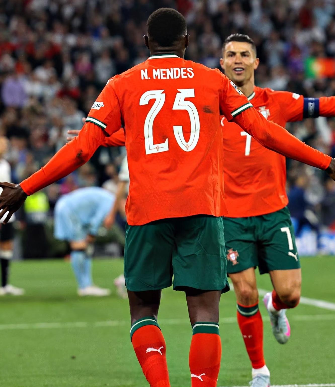 开云体育网页版-葡萄牙连扳两球，逆转战胜对手