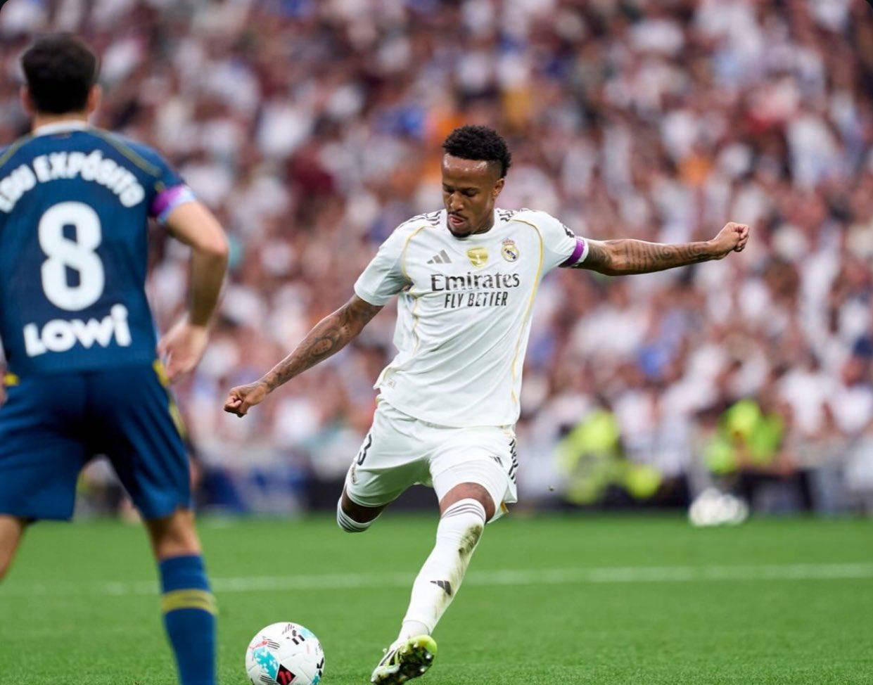 包含皇马夺取胜利，继续领跑西甲积分榜的词条