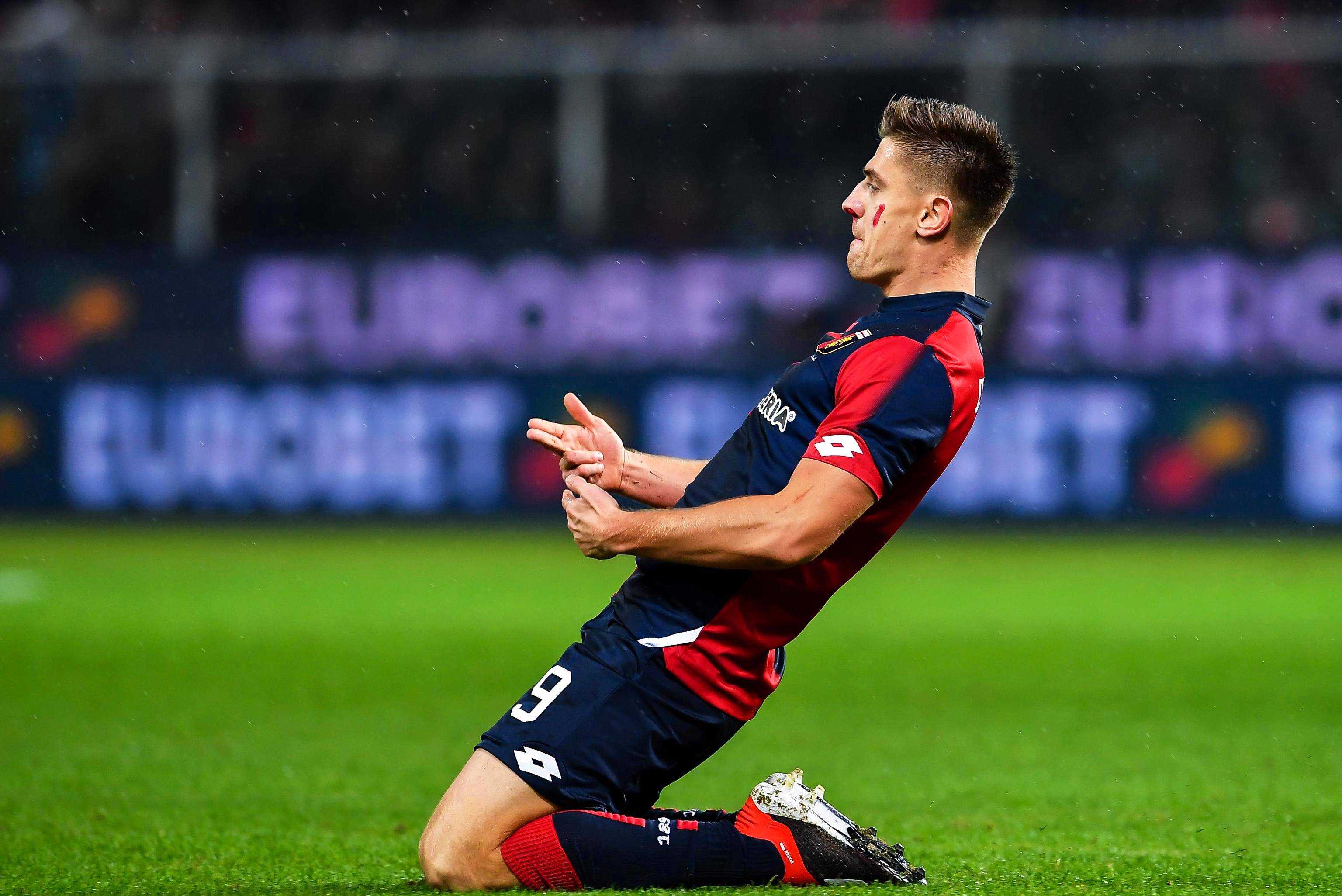 包含意甲联赛：AC米兰不敌热那亚苦吞败绩的词条