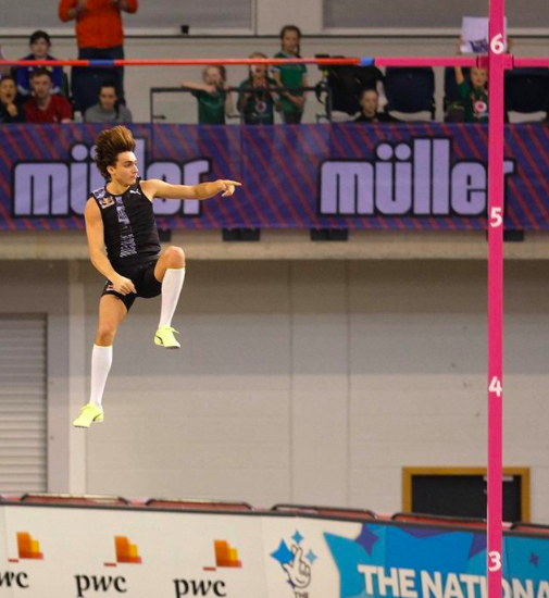 开云体育网页版登录入口-瑞典女子撑杆跳选手实现突破