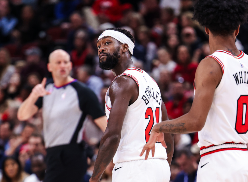 开云体育网页版入口-热火一路领先击败公牛，重返季后赛区