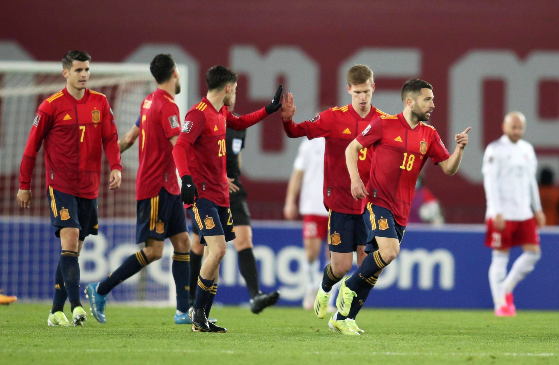 切沃队努力抗衡对手，迎接意甲联赛激烈角逐的简单介绍