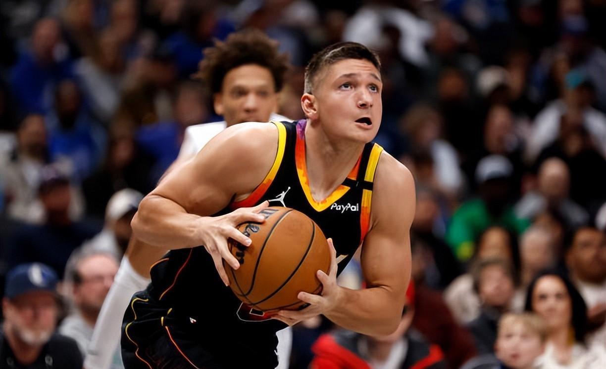 开云体育官网-太阳队防守体系遭质疑，球队需做出调整